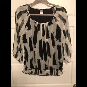 💜2 / 25 $ Vero moda top like new